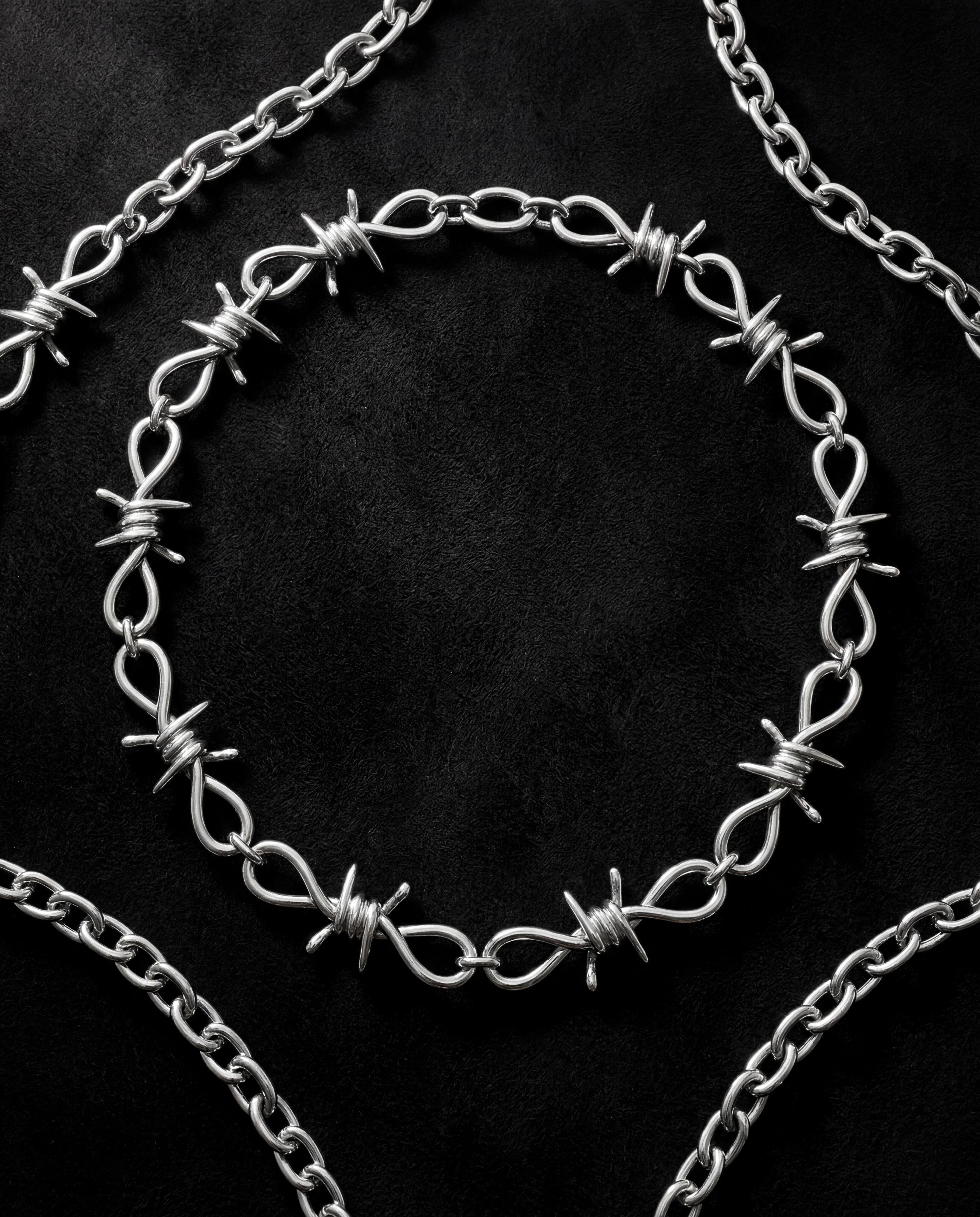 Big wire necklace
