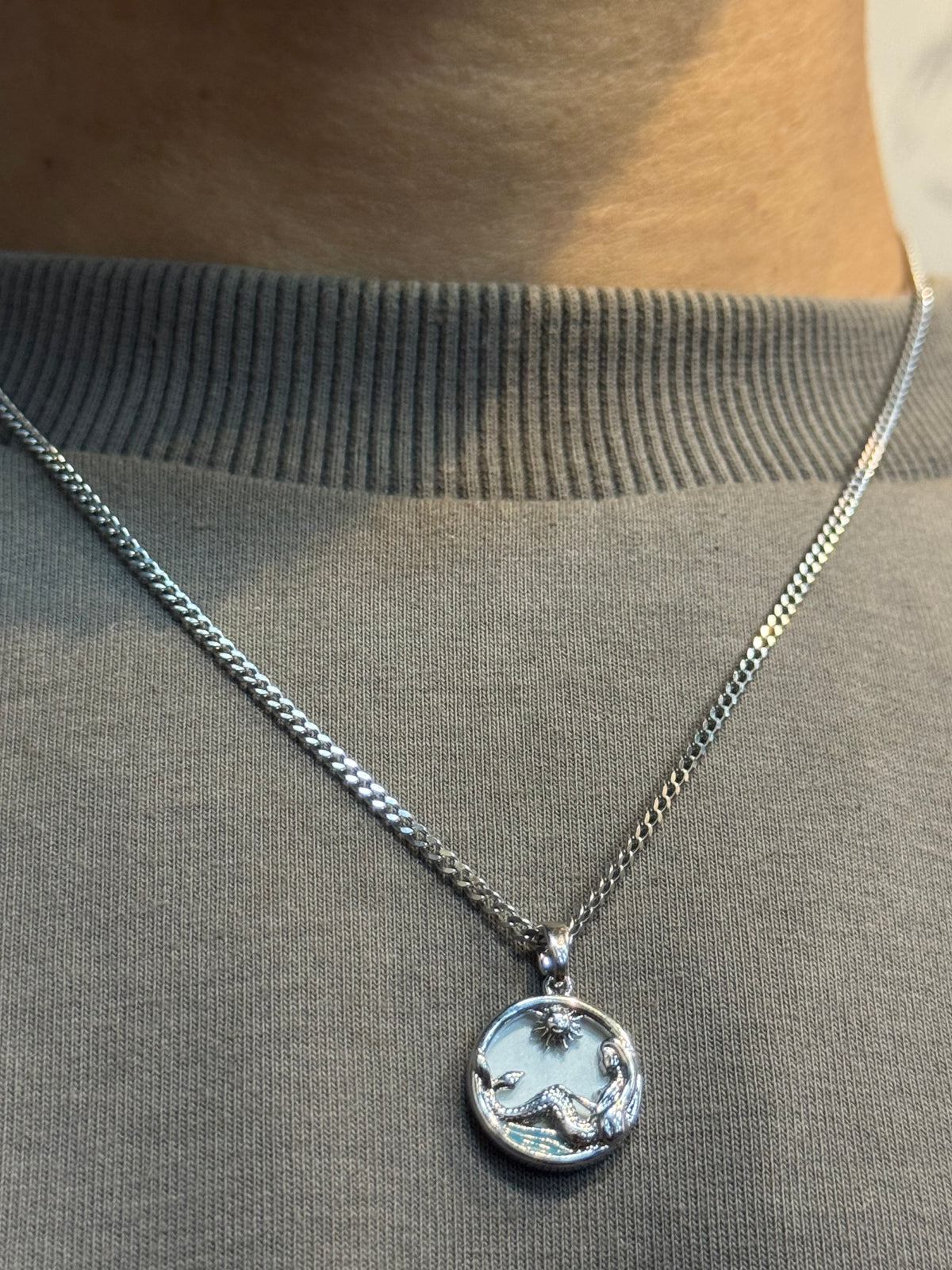The mermaid necklace