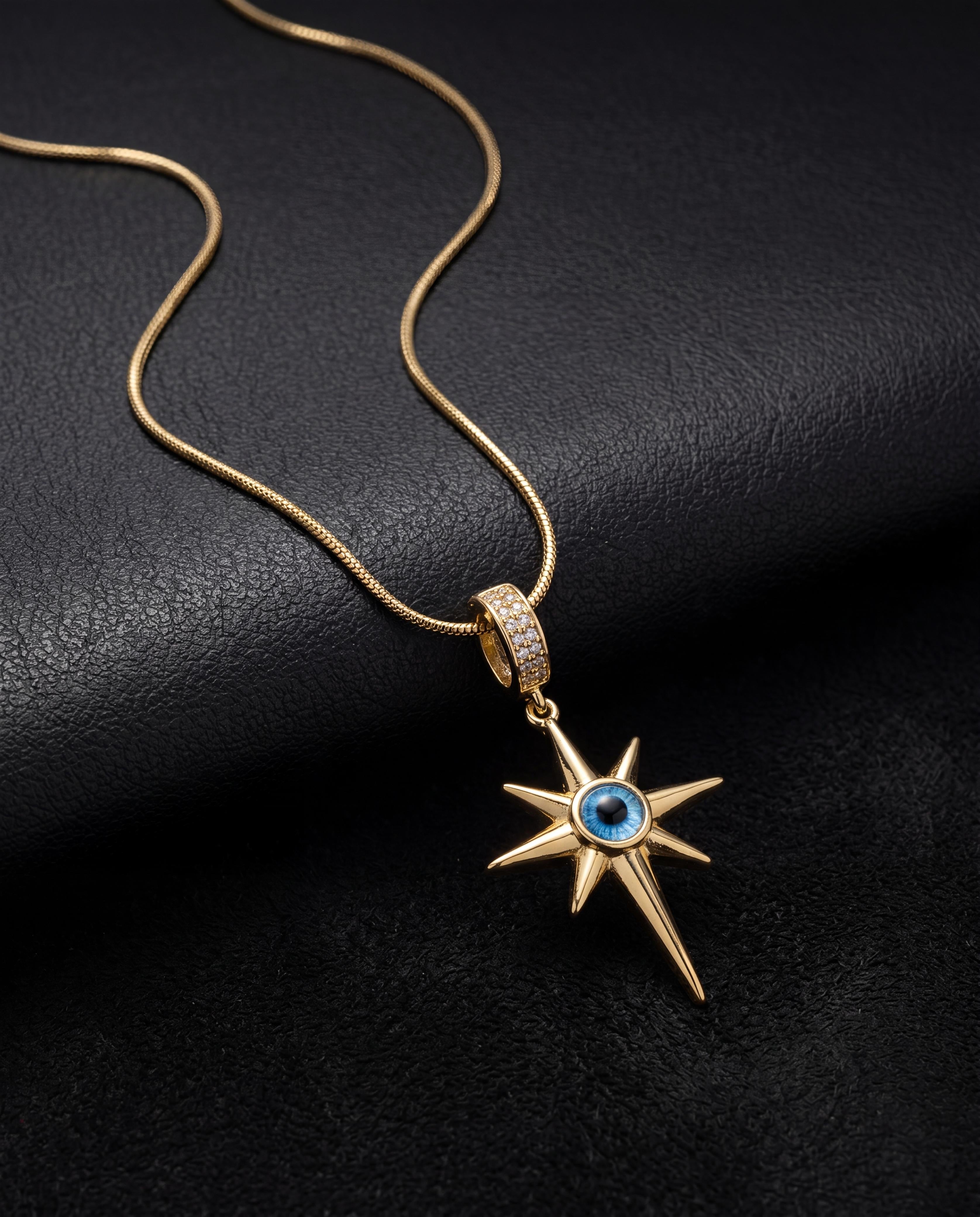 Eye star gold necklace